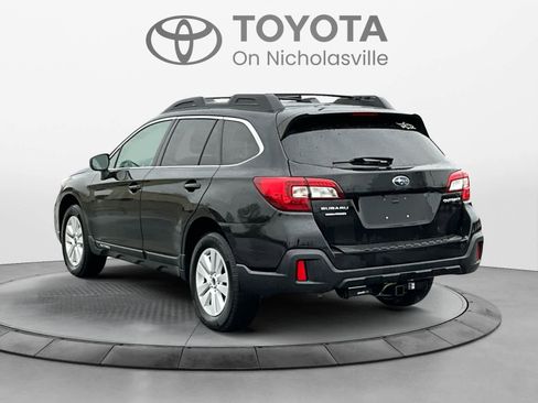 Used 2018 Subaru Outback 2.5i image 4