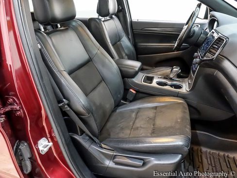 Used 2021 Jeep Grand Cherokee Laredo X image 33