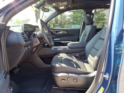 New 2026 Chevrolet Traverse High Country FWD image 19