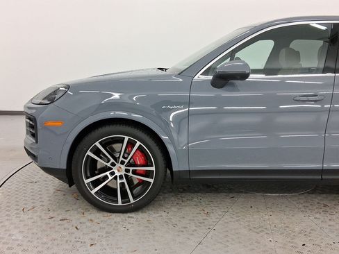 Used 2026 Porsche Cayenne S AWD/4WD image 11