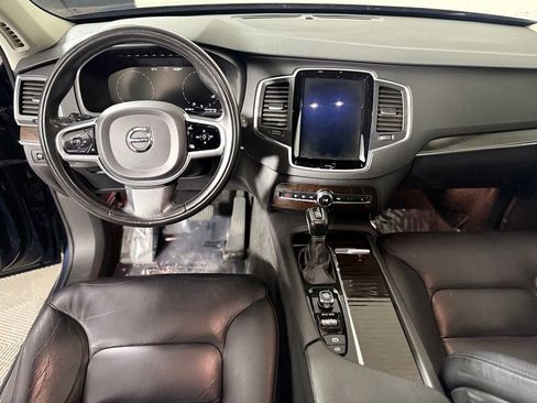 Used 2019 Volvo XC90 T6 Momentum w/ Protection Package Premier AWD/4WD image 11