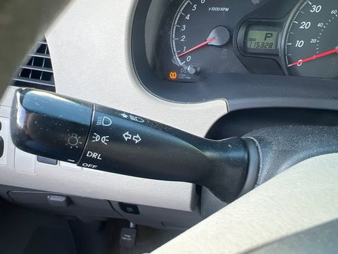 Used 2012 Toyota Sienna LE FWD image 26