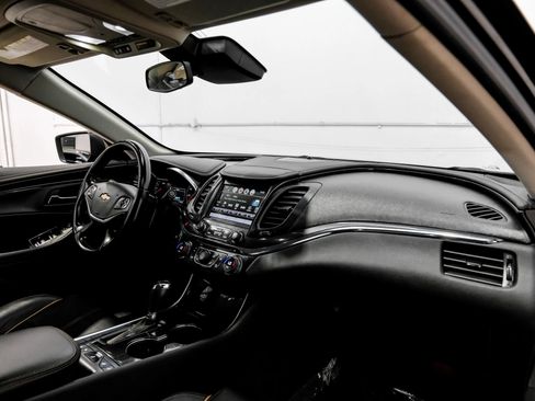 Used 2017 Chevrolet Impala Premier FWD image 17