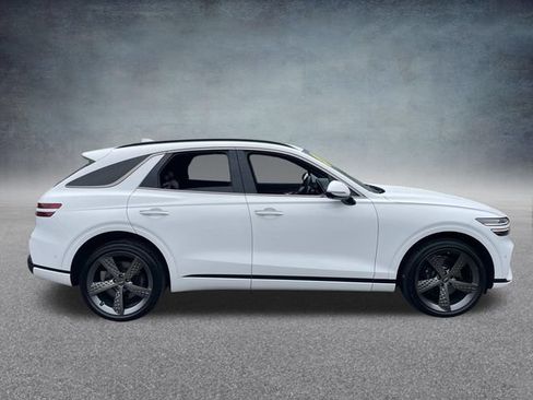 Used 2023 Genesis GV70 2.5T w/ Sport Prestige Package AWD/4WD image 5