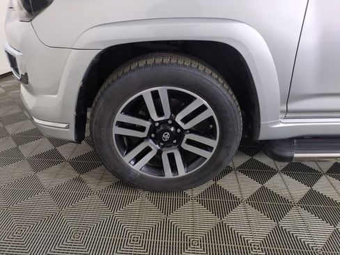Used 2016 Toyota 4Runner SR5 AWD/4WD image 26