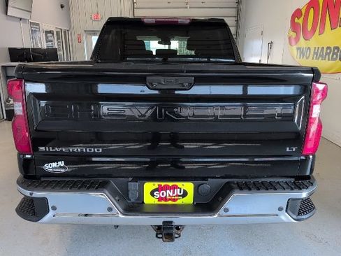 Certified 2022 Chevrolet Silverado 1500 LT AWD/4WD image 3