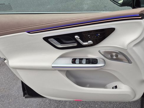 Certified 2023 Mercedes-Benz EQE 500 4MATIC SUV image 14