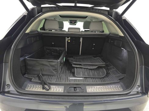 Used 2024 Land Rover Range Rover Velar S AWD/4WD image 15