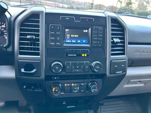Used 2018 Ford F250 XL w/ XL Value Package image 32