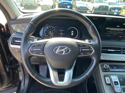 Used 2022 Hyundai Palisade Limited FWD image 13