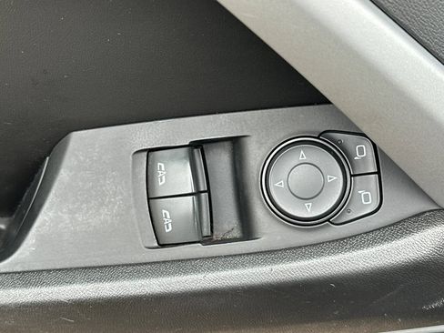 Used 2018 Chevrolet Camaro SS RWD image 11