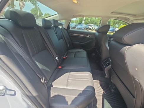 Used 2021 Honda Accord Touring image 18