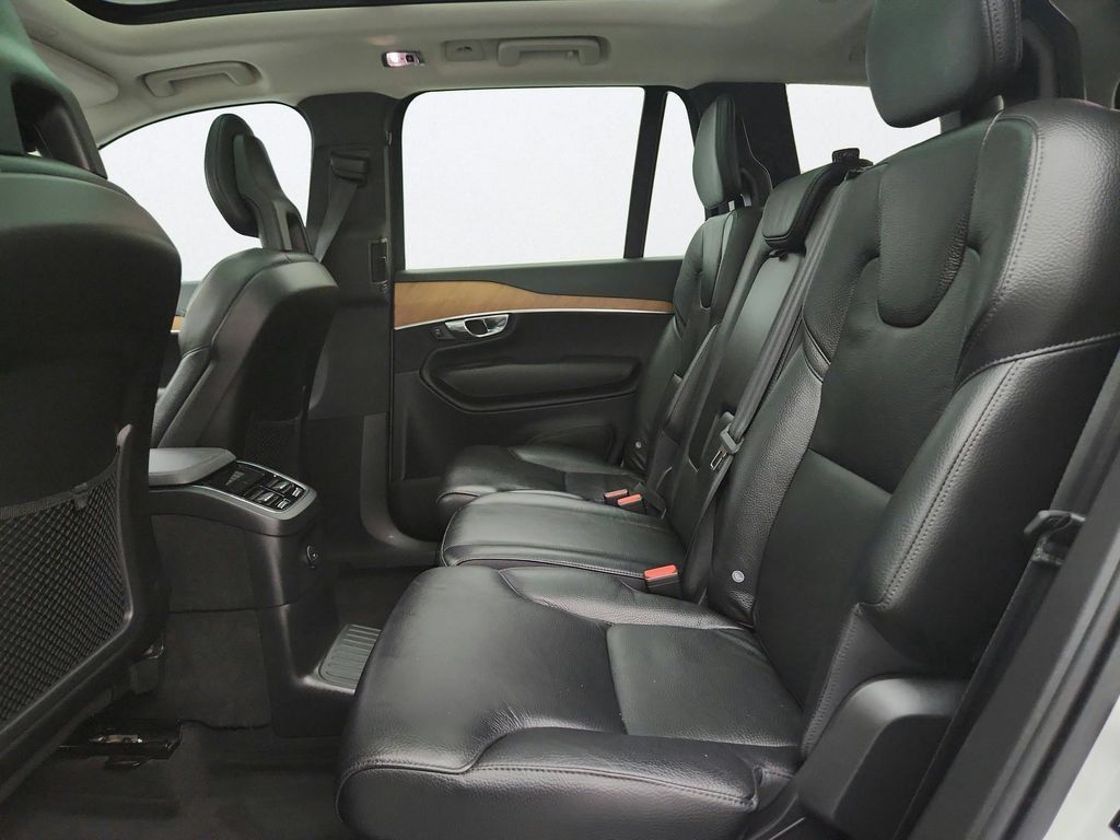 Used 2021 Volvo XC90 T8 Inscription Expression w/ Protection Package Premier AWD/4WD image 24