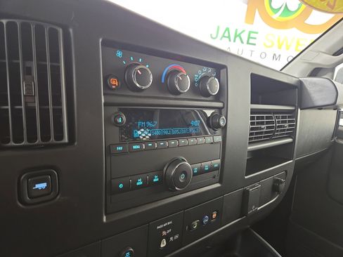 Certified 2023 GMC Savana 2500 Work Van w/ Driver Convenience Package image 19