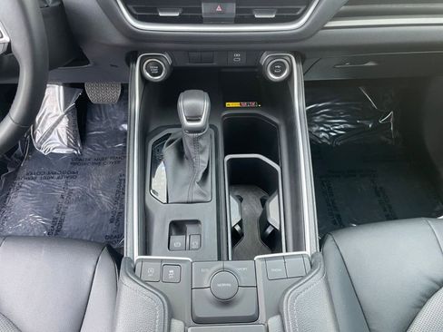 Used 2025 Toyota Grand Highlander FWD image 43
