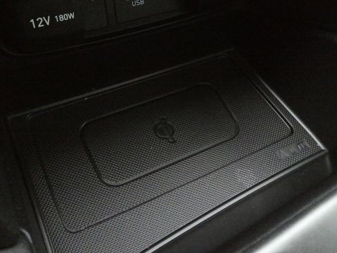 Used 2020 Hyundai Santa Fe Limited image 18