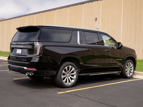 New 2025 Chevrolet Suburban Premier w/ LPO, Get Active Package image 7