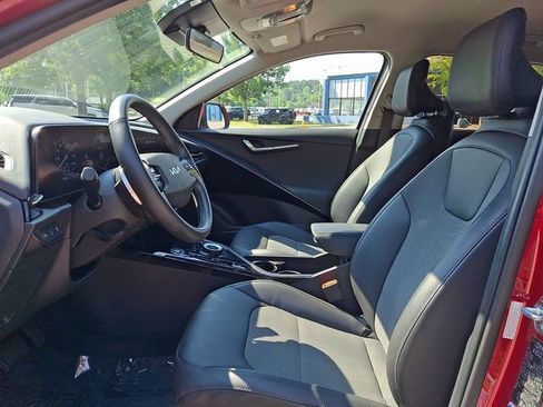 Used 2023 Kia Niro Wind FWD image 15