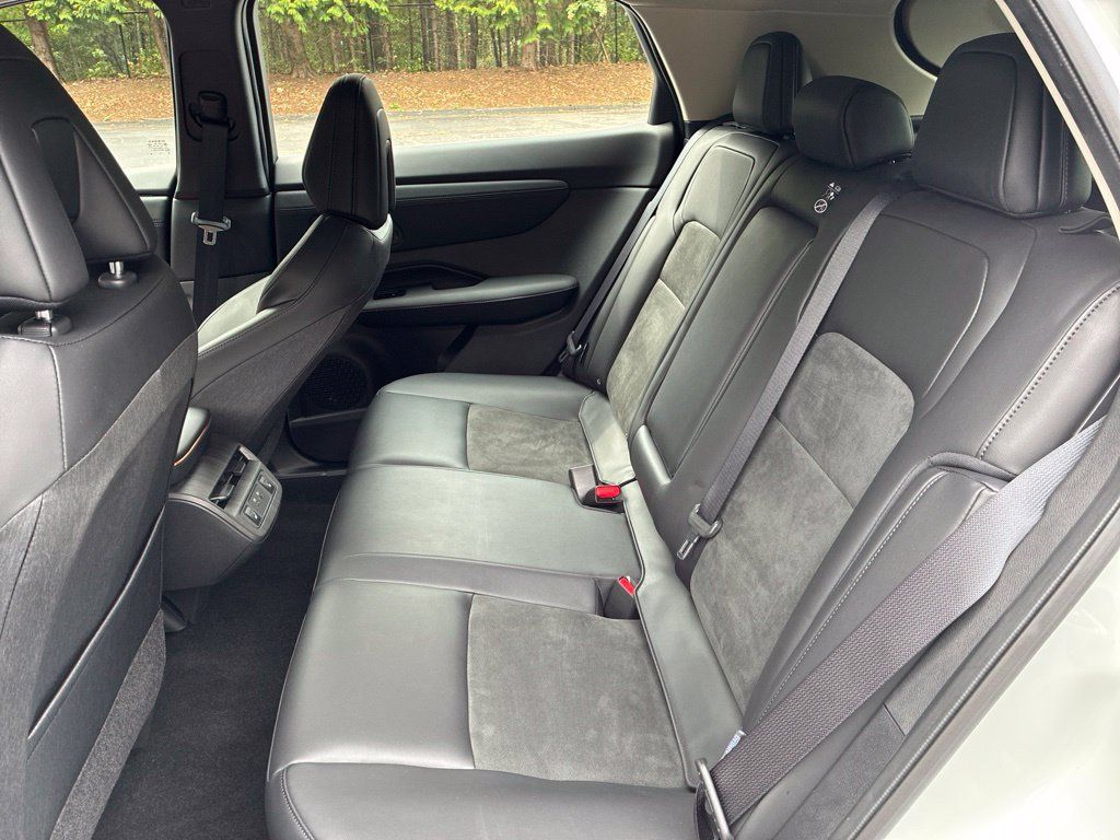Certified 2024 Nissan Ariya AWD image 23