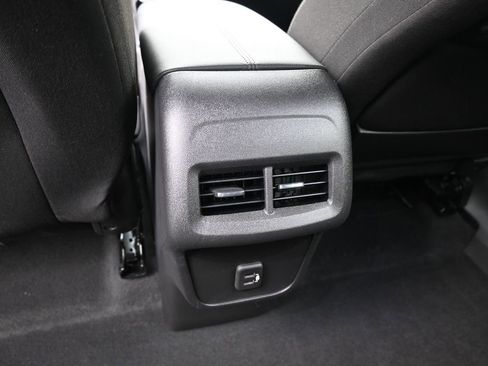 Used 2023 GMC Terrain SLE w/ Driver Convenience Package image 27