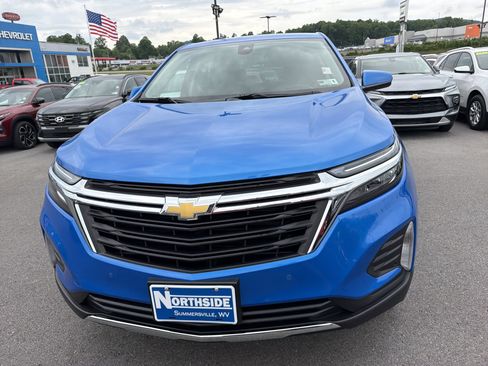 Used 2024 Chevrolet Equinox LT w/ LPO, Floor Liner Package AWD/4WD image 2