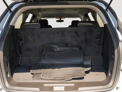 Used 2014 Chevrolet Traverse LT w/ All-Star Edition AWD/4WD image 16