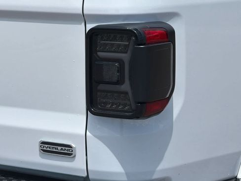 Used 2020 Jeep Gladiator Overland AWD/4WD image 27