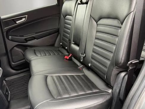 Used 2021 Ford Edge SEL w/ Cargo Accessory Package AWD/4WD image 11