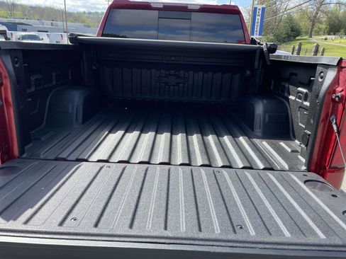 Certified 2021 Chevrolet Silverado 1500 LT Trail Boss w/ Convenience Package II AWD/4WD image 16