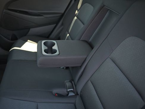 Used 2018 Hyundai Tucson SE AWD/4WD image 35