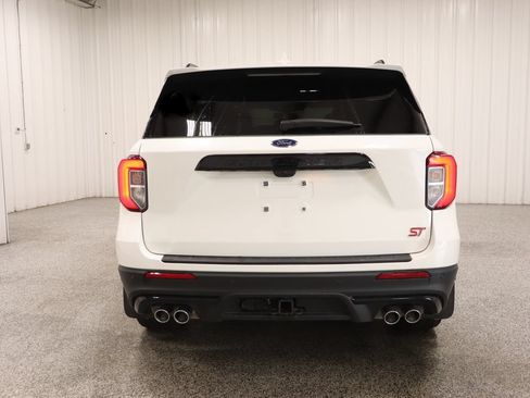 Used 2024 Ford Explorer ST w/ Technology Package AWD/4WD image 5