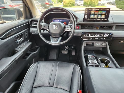 Used 2023 Honda Pilot Elite image 13