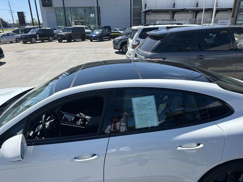 Used 2026 Porsche Panamera image 5