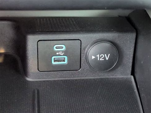 Used 2023 Ford Escape Active image 31