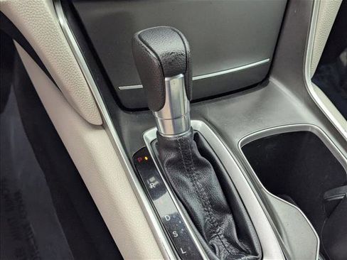 Used 2018 Honda Accord LX image 11