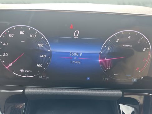 Used 2025 Mercedes-Benz GLA 250 image 22