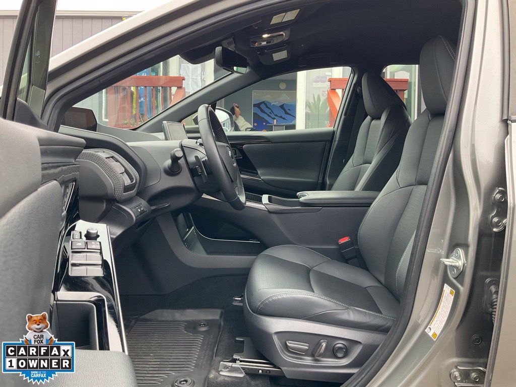 Used 2023 Subaru Solterra AWD image 8