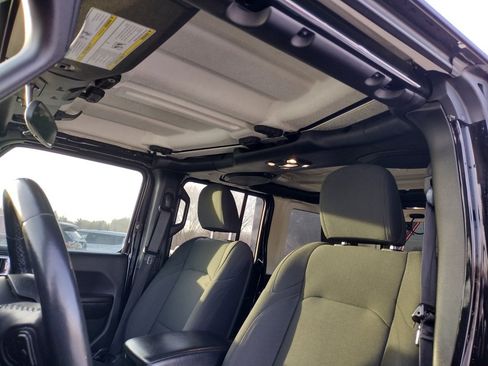 Used 2019 Jeep Wrangler Unlimited Sport S image 20