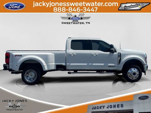 Used 2024 Ford F450 Lariat w/ FX4 Off-Road Package image 6