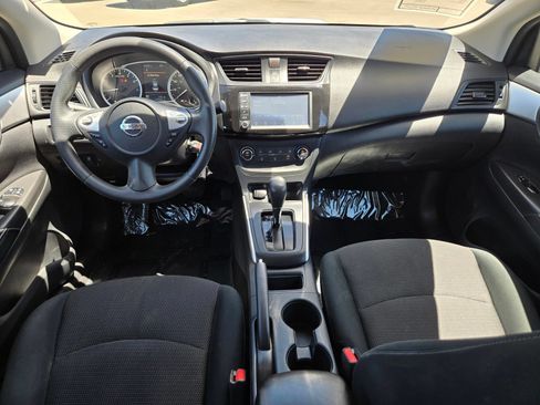 Used 2019 Nissan Sentra S FWD image 17