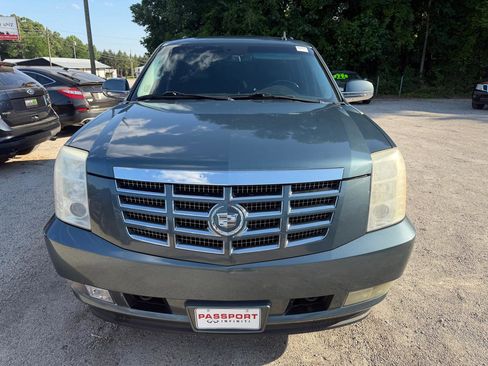 Used 2009 Cadillac Escalade AWD image 7