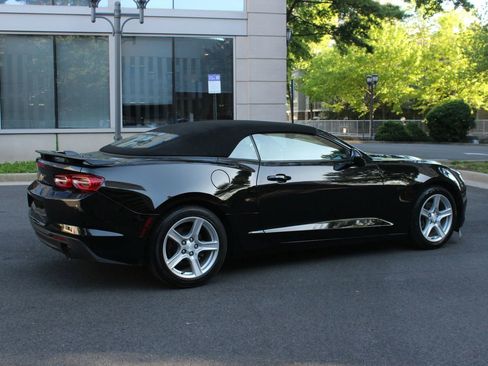 Used 2021 Chevrolet Camaro LT w/ Technology Package image 7