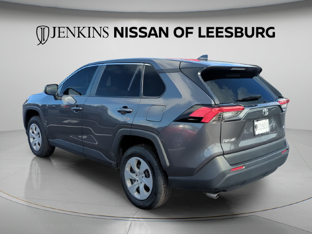 Used 2024 Toyota RAV4 LE FWD image 6