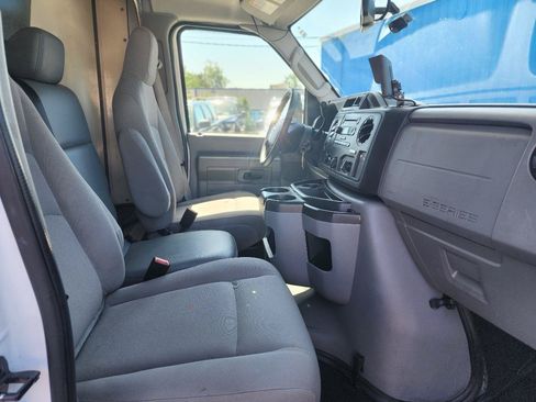 Used 2018 Ford E-350 and Econoline 350 Super Duty w/ Power Windows & Locks Group RWD image 19