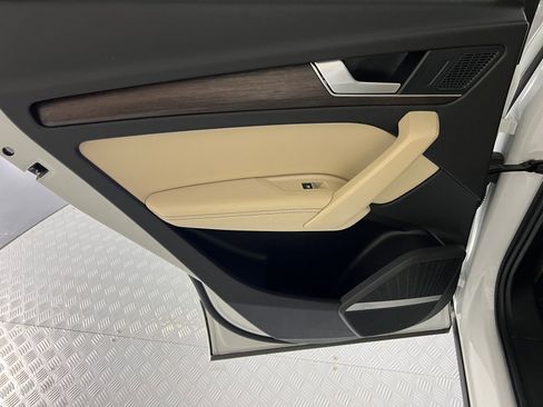 Used 2023 Audi Q5 2.0T Premium Plus image 21