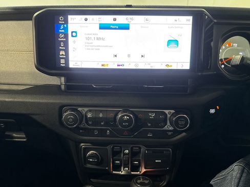 New 2026 Jeep Wrangler Unlimited Sport w/ Convenience Group image 11