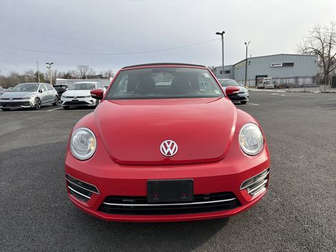 Used 2019 Volkswagen Beetle 2.0T S image 2
