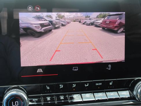 New 2026 GMC Canyon Elevation w/ Convenience Package RWD image 31
