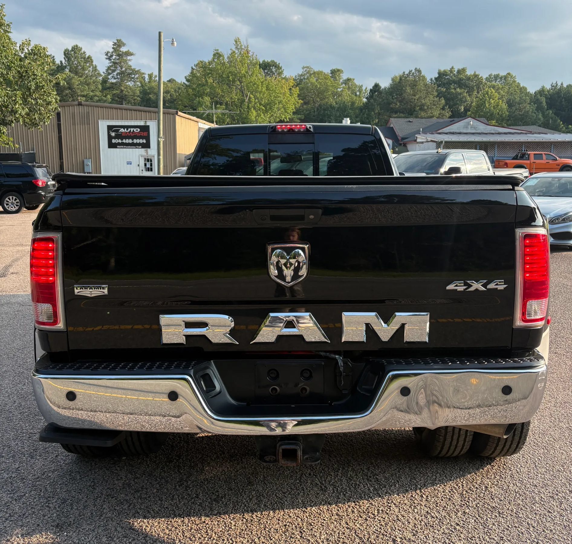 Used 2014 RAM 3500 Laramie AWD/4WD image 4