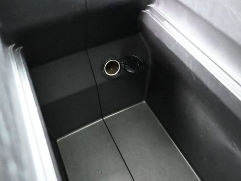 Certified 2024 Toyota Highlander XLE image 22